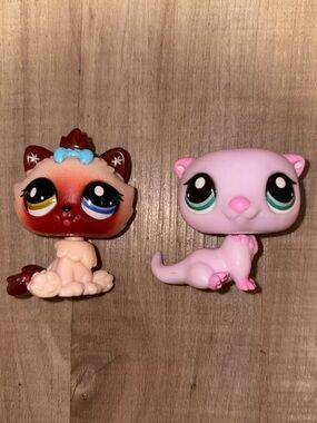 LPS Hasbro Pink Sea Otter + Himalayan Cat  Littlest Pet Shop Toy Figurines
